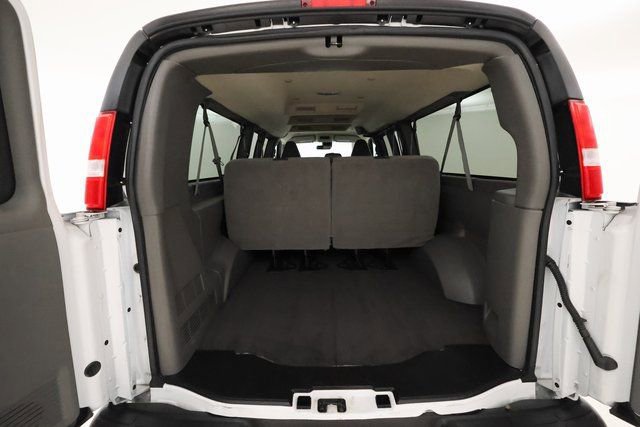 Used 2024 Chevrolet Express 3500 LT w/ LT Preferred Equipment Group image 16