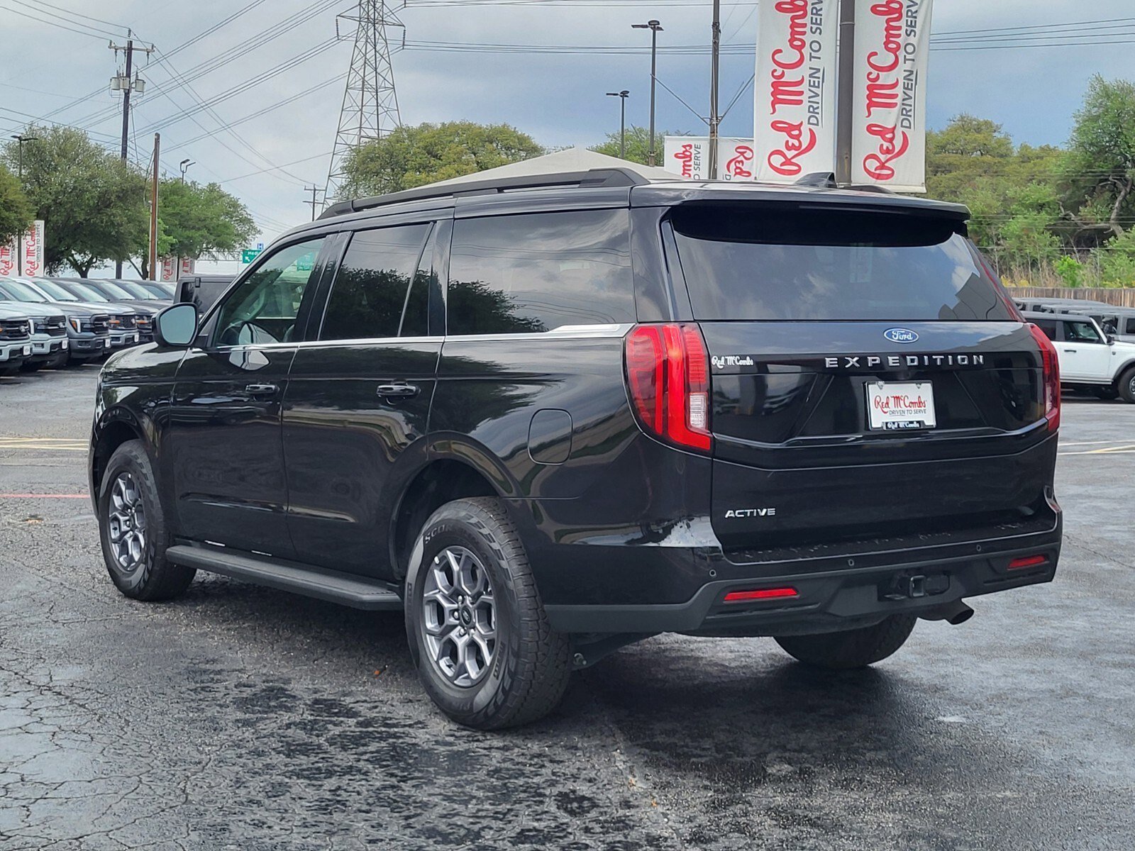 Certified 2025 Ford Expedition Active image 6