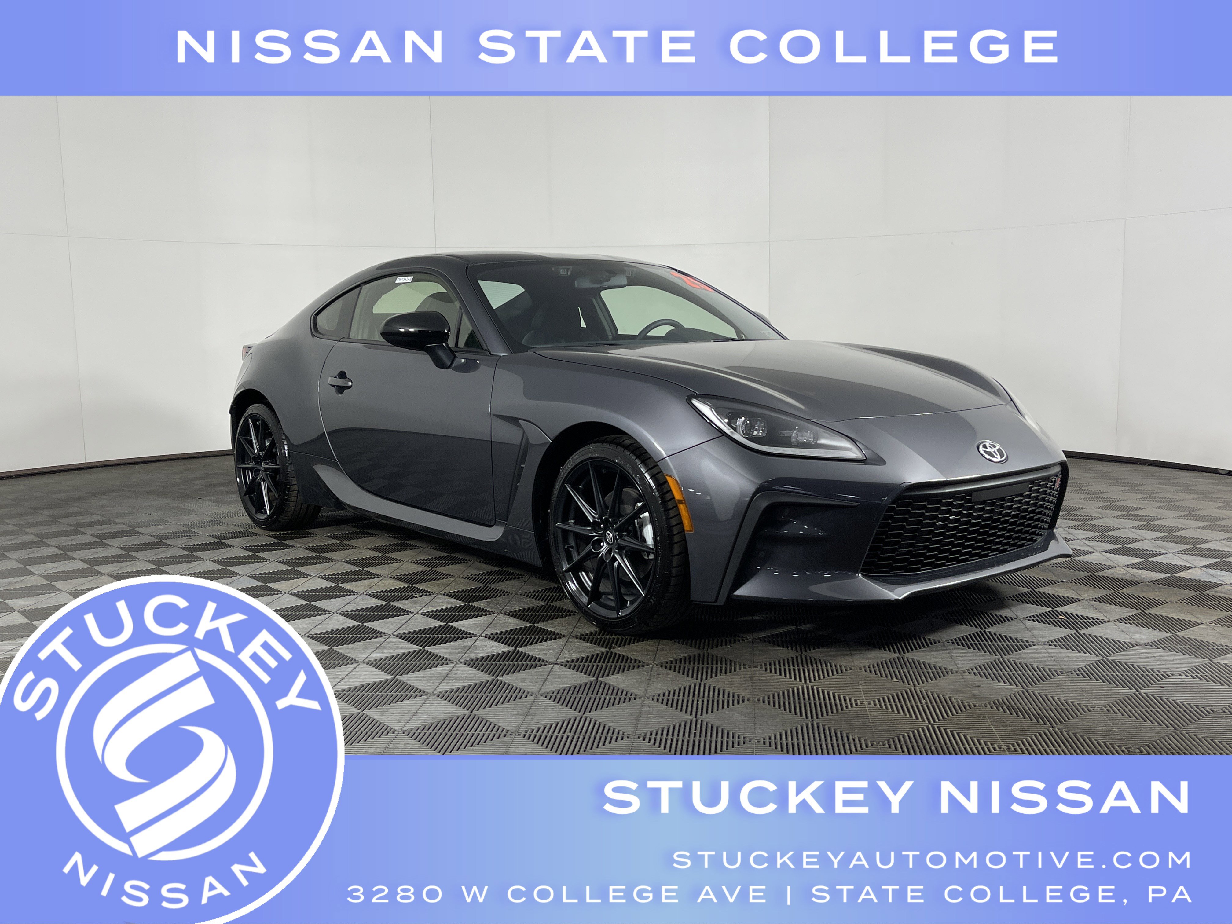 Used 2025 Toyota GR86 Premium w/ ALL Weather Mat Package (TMS) image 1