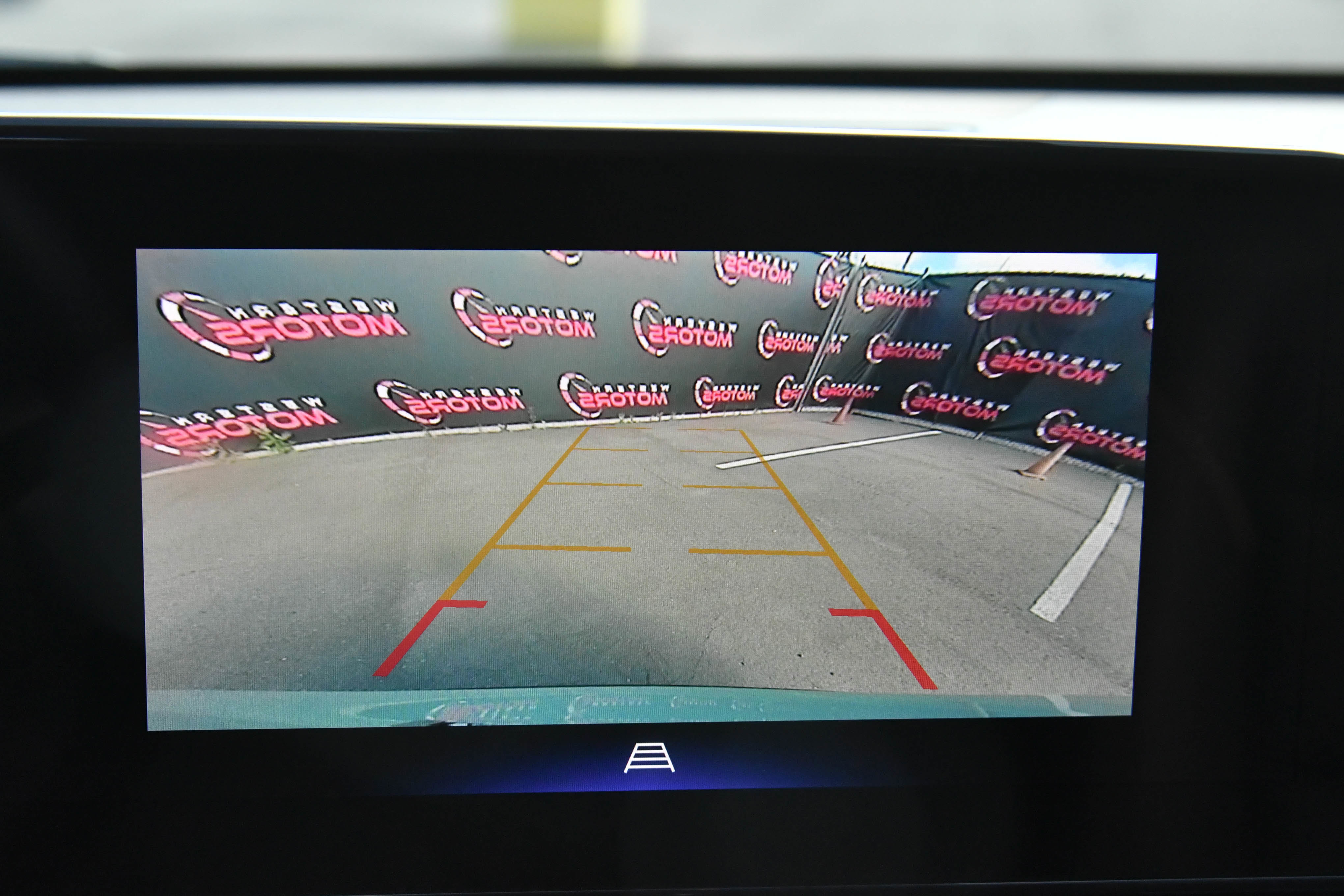 Used 2025 Chevrolet Trax ACTIV w/ Driver Confidence Package image 18