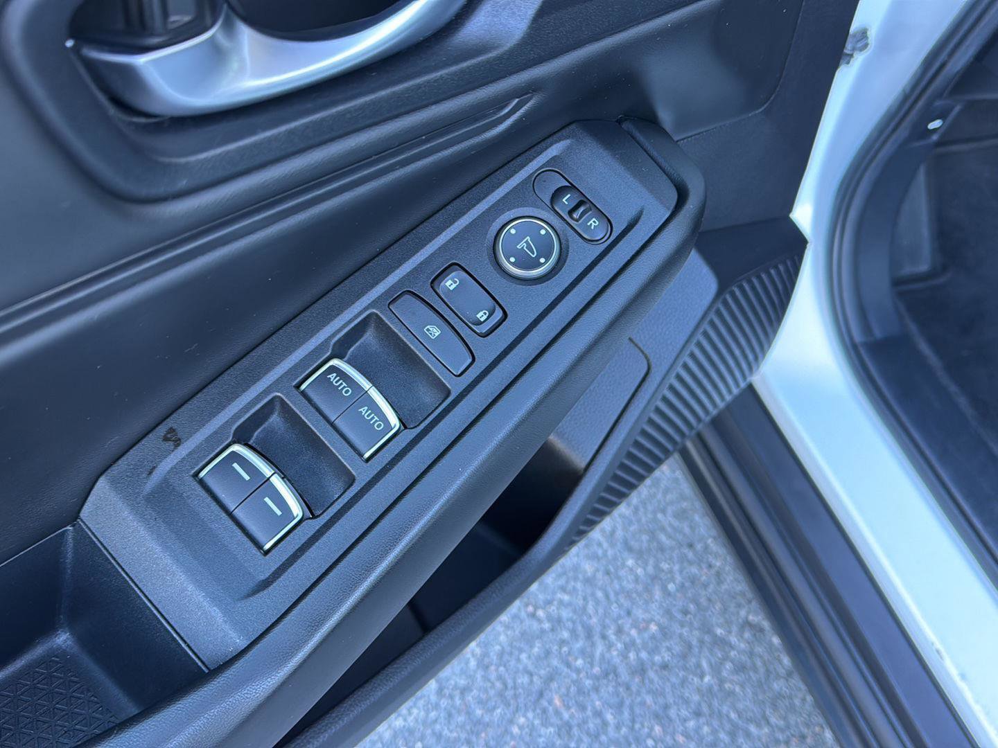 Used 2024 Honda Accord EX image 30