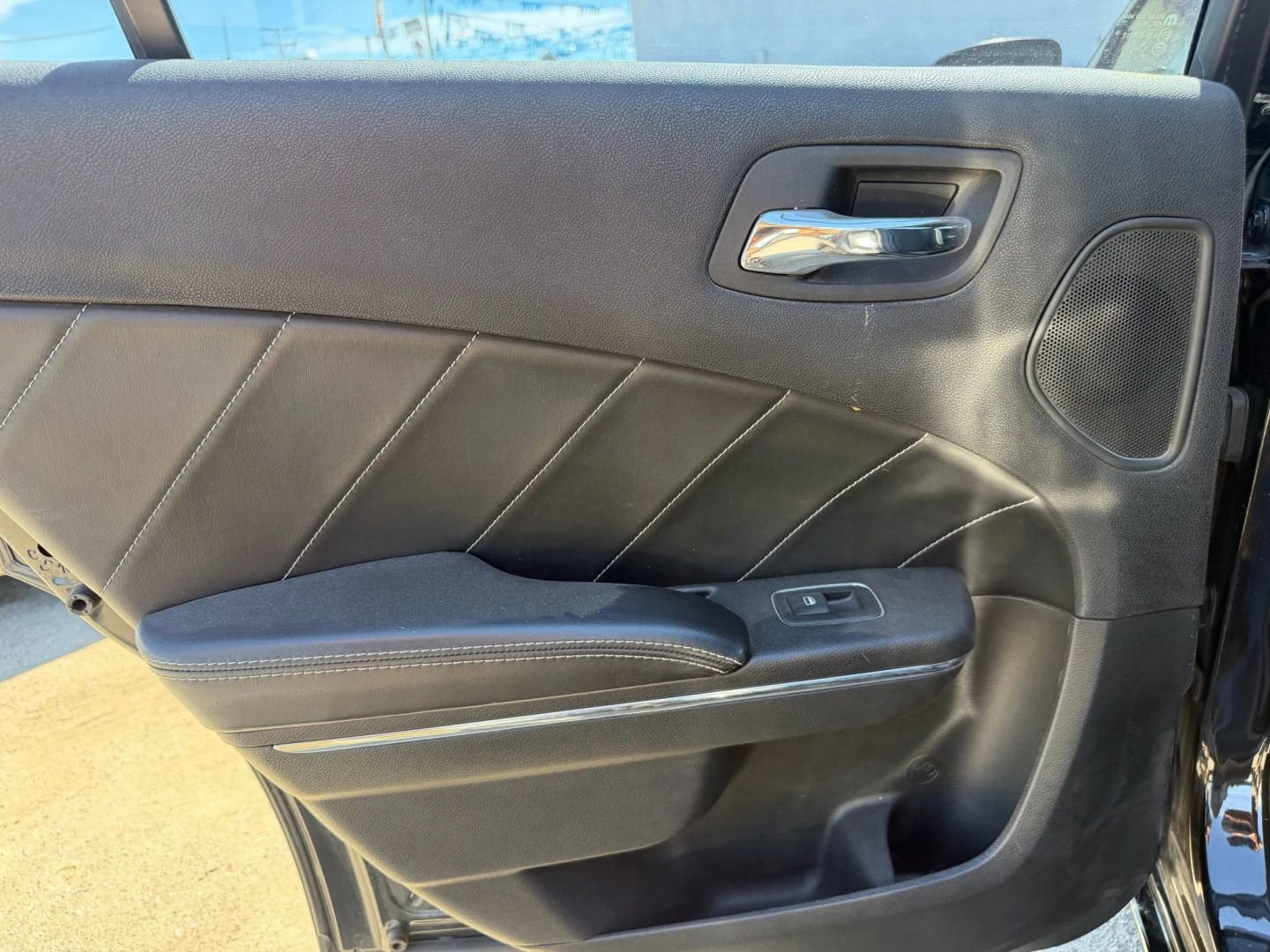 Used 2014 Dodge Charger R/T RWD image 12