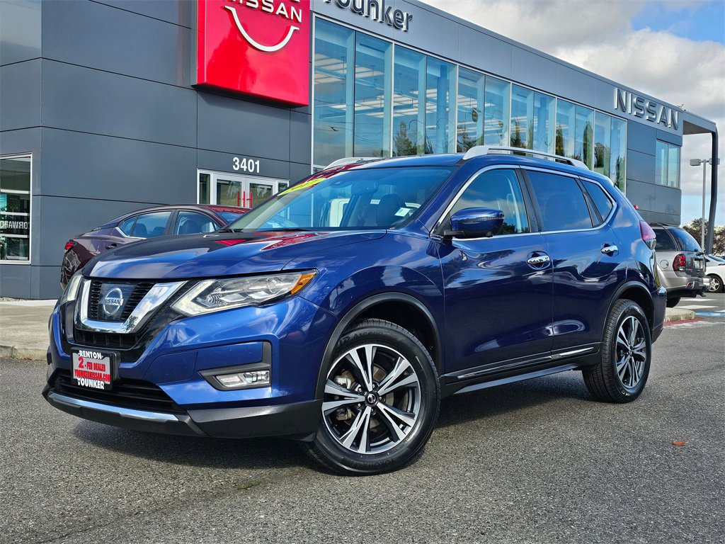 Used 2017 Nissan Rogue SL w/ SL Premium Package