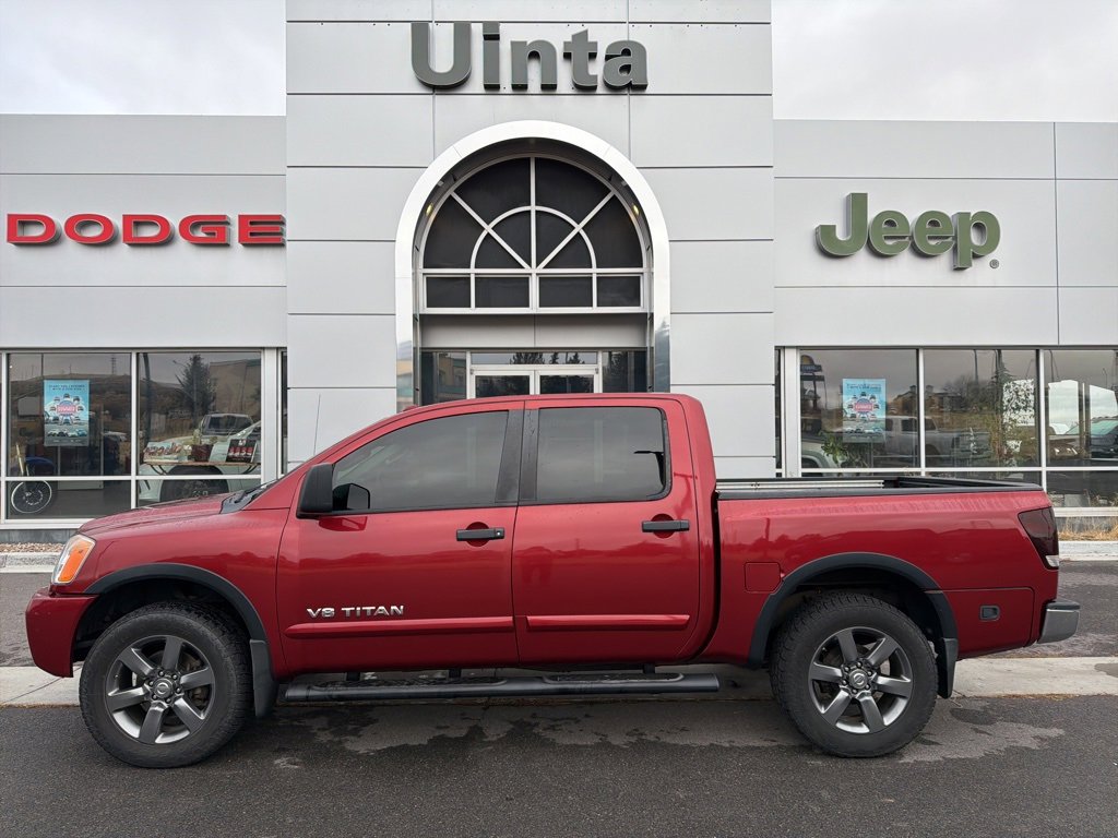 Used 2015 Nissan Titan SV w/ SV Value Truck Package image 3