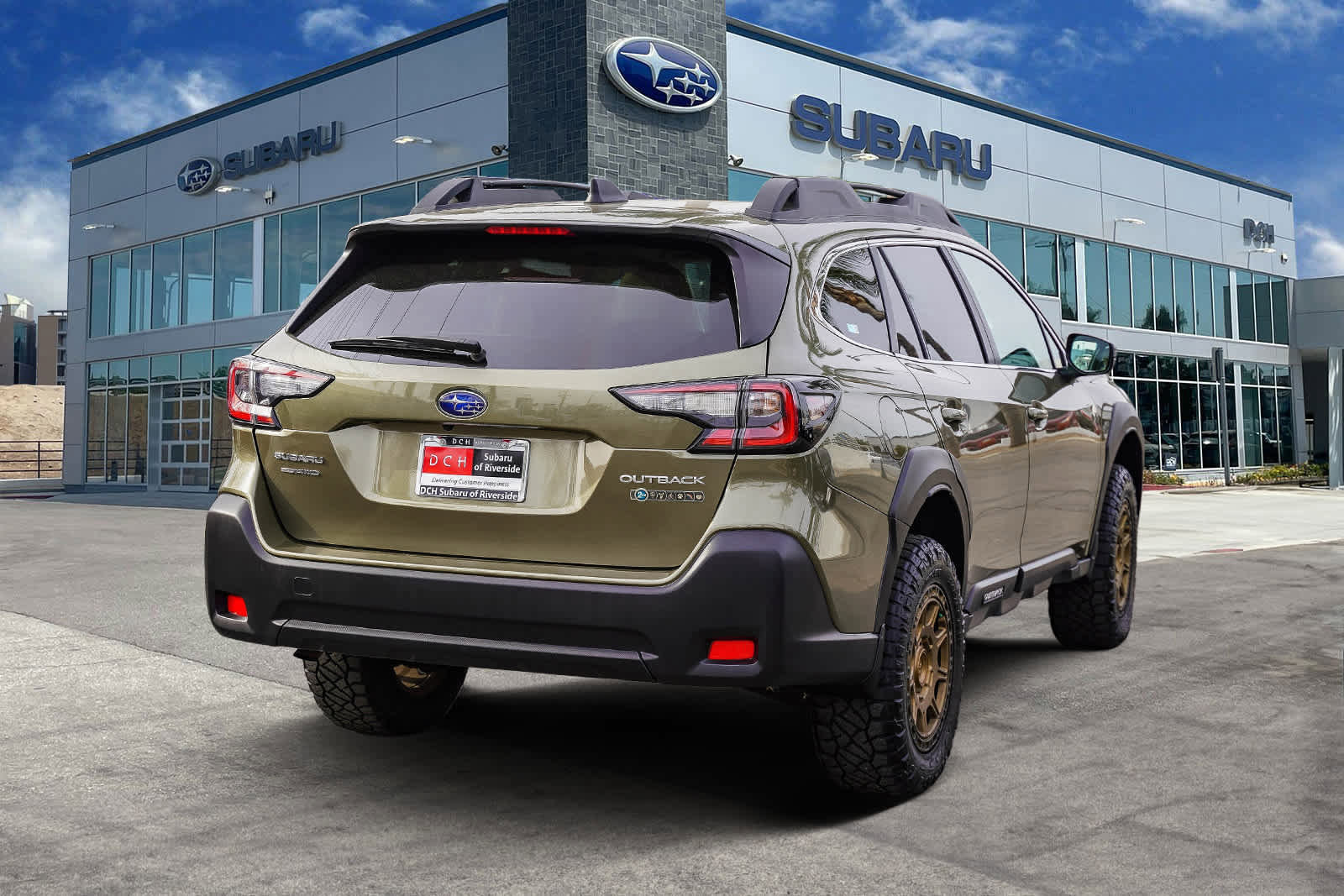 Used 2025 Subaru Outback Premium image 4