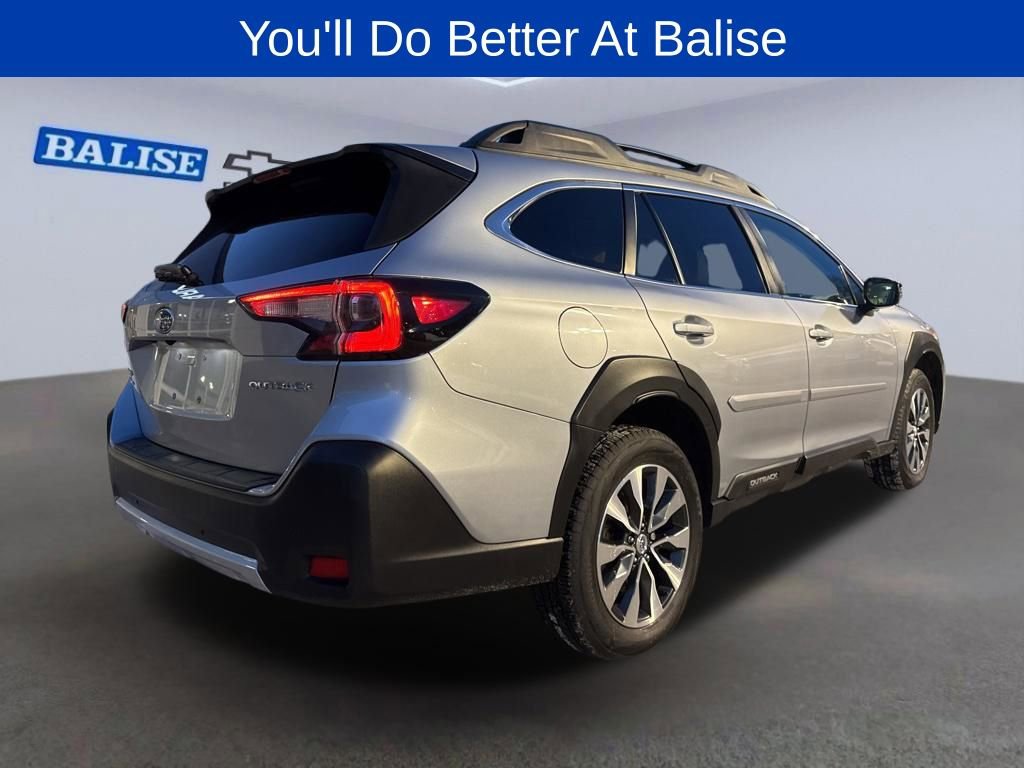 Used 2023 Subaru Outback Limited AWD/4WD image 3