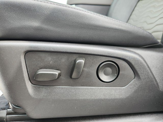 Used 2024 Chevrolet Silverado 1500 ZR2 w/ Technology Package image 41