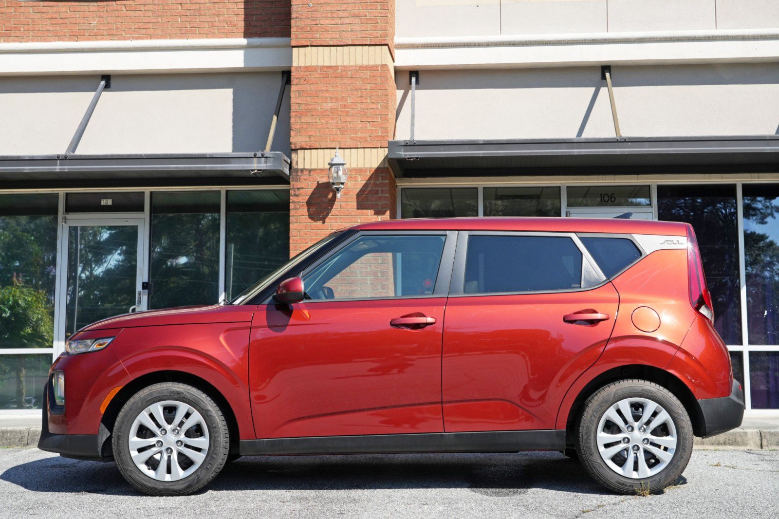 Used 2021 Kia Soul LX FWD image 8