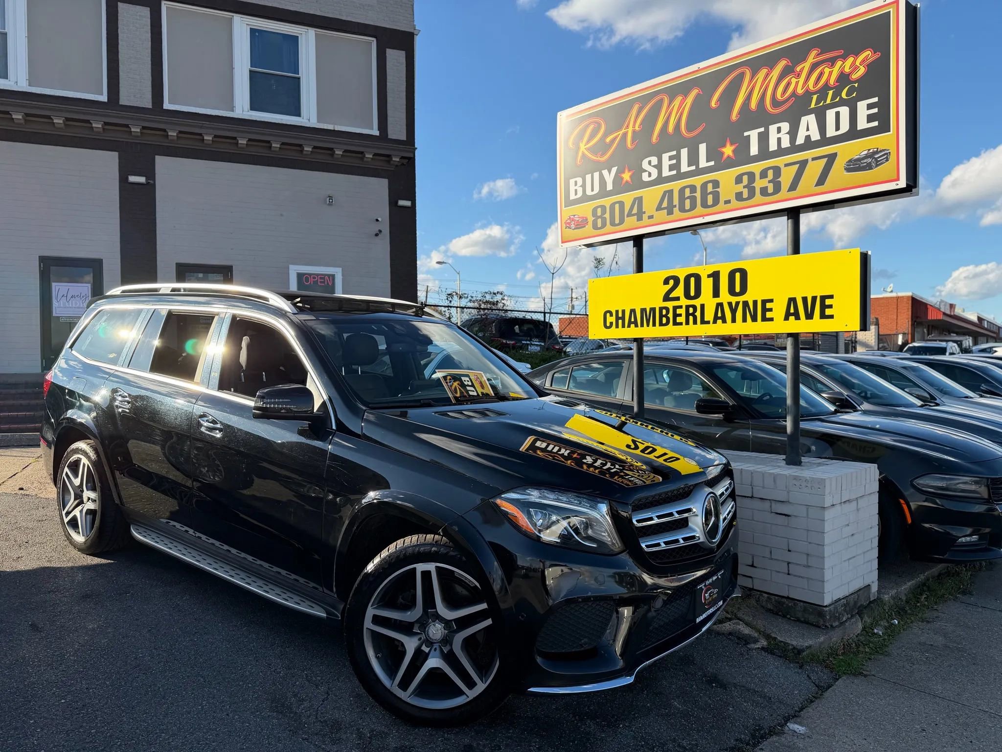 Used 2017 Mercedes-Benz GLS 550 4MATIC w/ Driver Assistance Package image 42