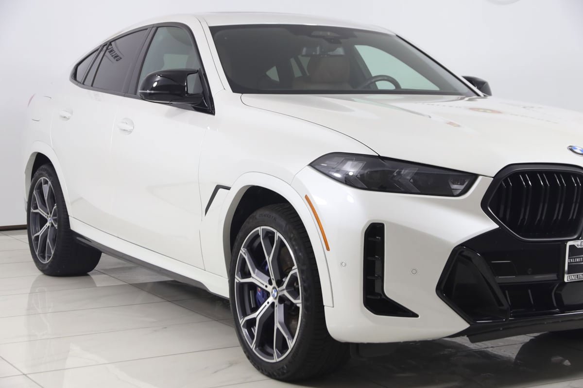Used 2026 BMW X6 M60i AWD/4WD image 48