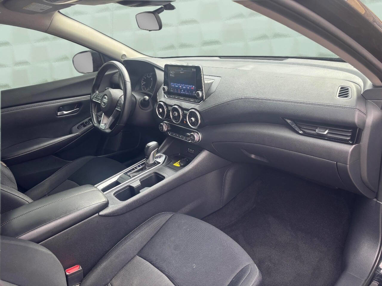 Used 2021 Nissan Sentra SV FWD image 14