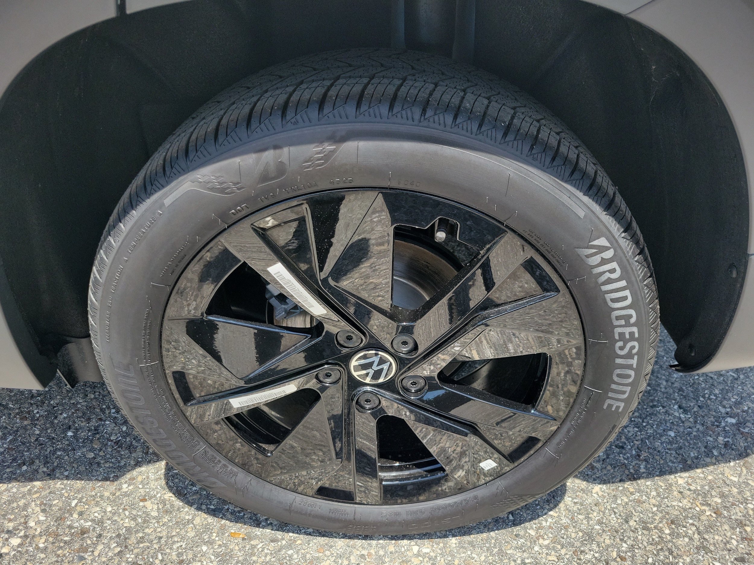 New 2026 Volkswagen Taos SE FWD image 33