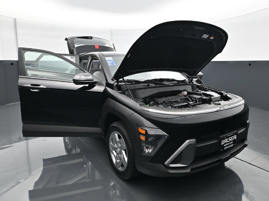 Used 2024 Hyundai Kona SE AWD/4WD image 35