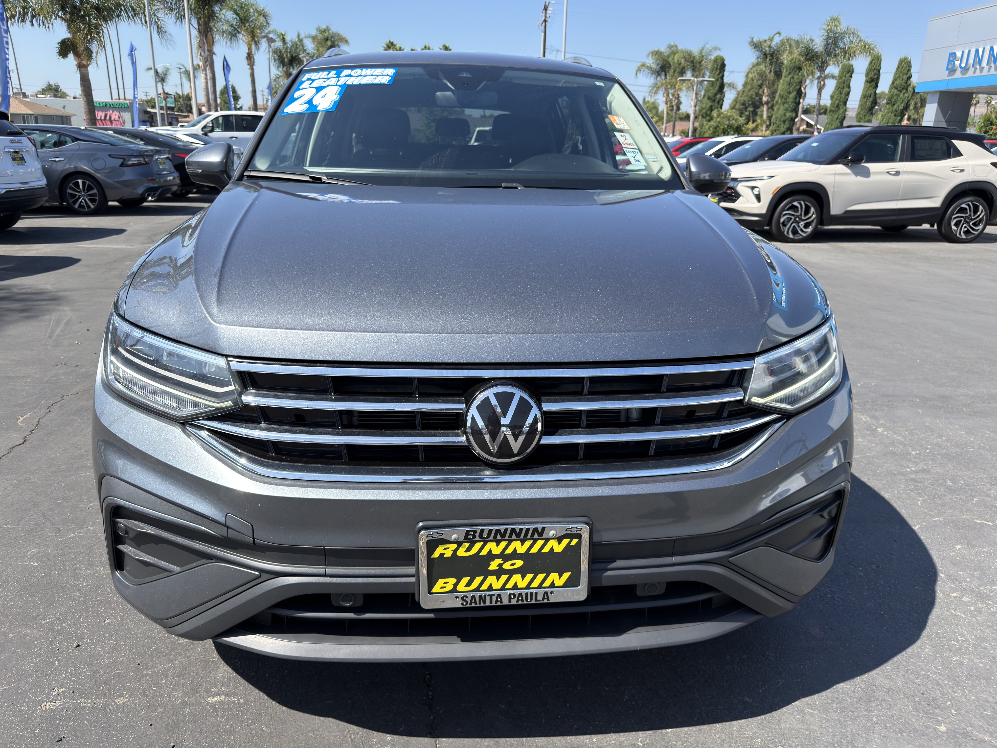 Used 2024 Volkswagen Tiguan SE FWD image 44