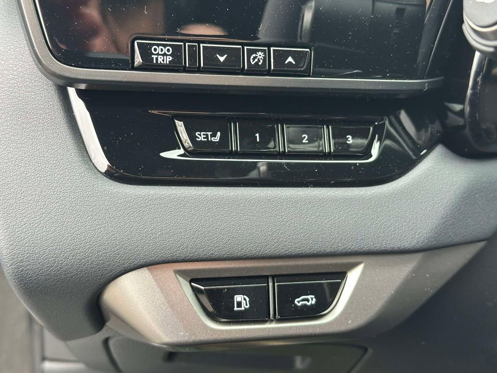 New 2026 Lexus RX 450h AWD image 18