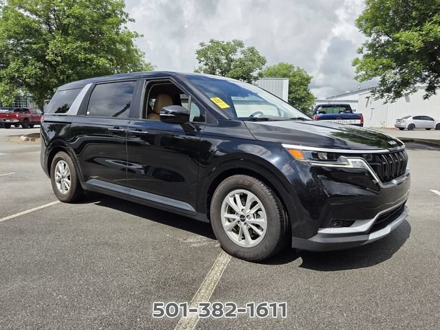 Used 2024 Kia Carnival LX FWD image 7