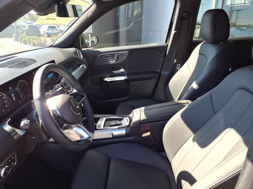 New 2025 Mercedes-Benz GLB 250 4MATIC image 14