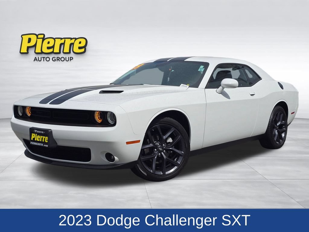 Used 2023 Dodge Challenger SXT w/ Blacktop Package RWD 360° Tour