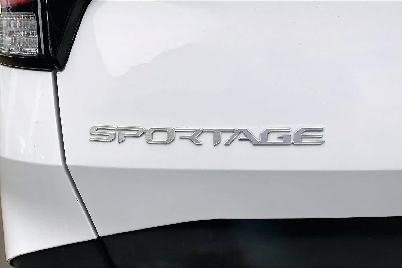 Used 2023 Kia Sportage EX FWD image 31