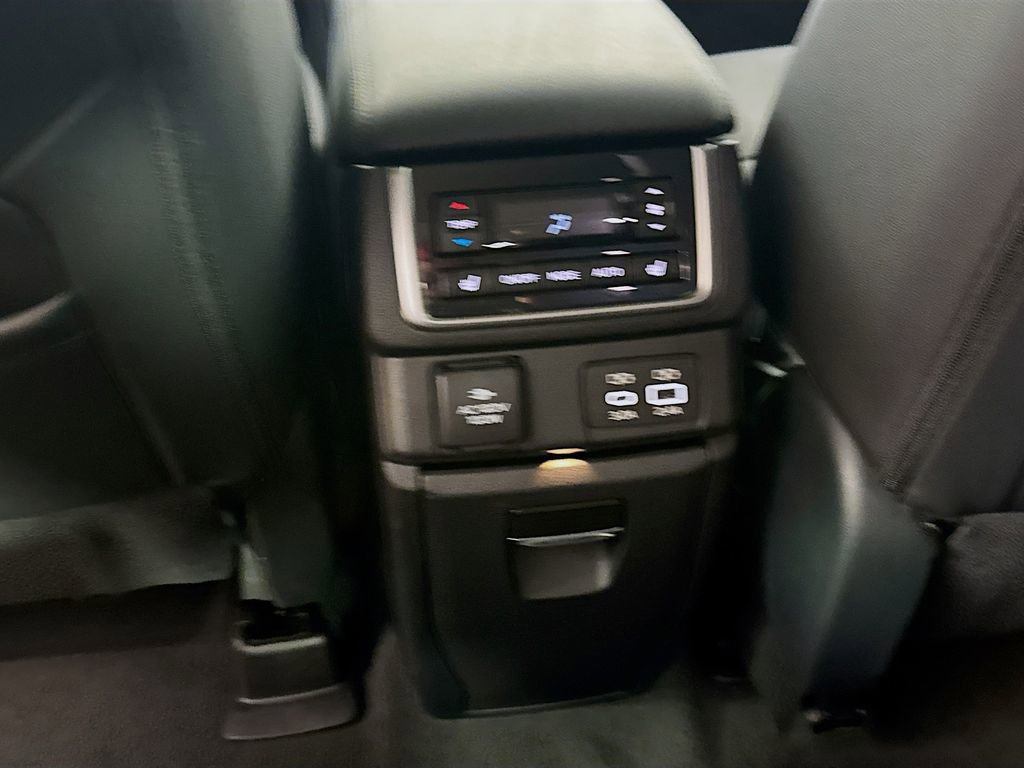 Certified 2025 Subaru Ascent Bronze Edition image 30