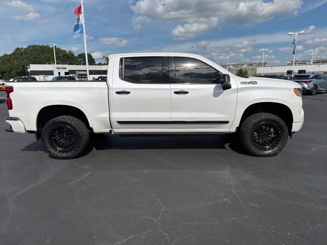 Used 2024 Chevrolet Silverado 1500 High Country w/ Technology Package AWD/4WD image 5