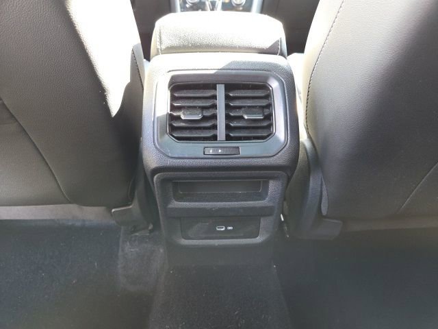 Used 2022 Volkswagen Taos SEL w/ Panoramic Sunroof Package image 23