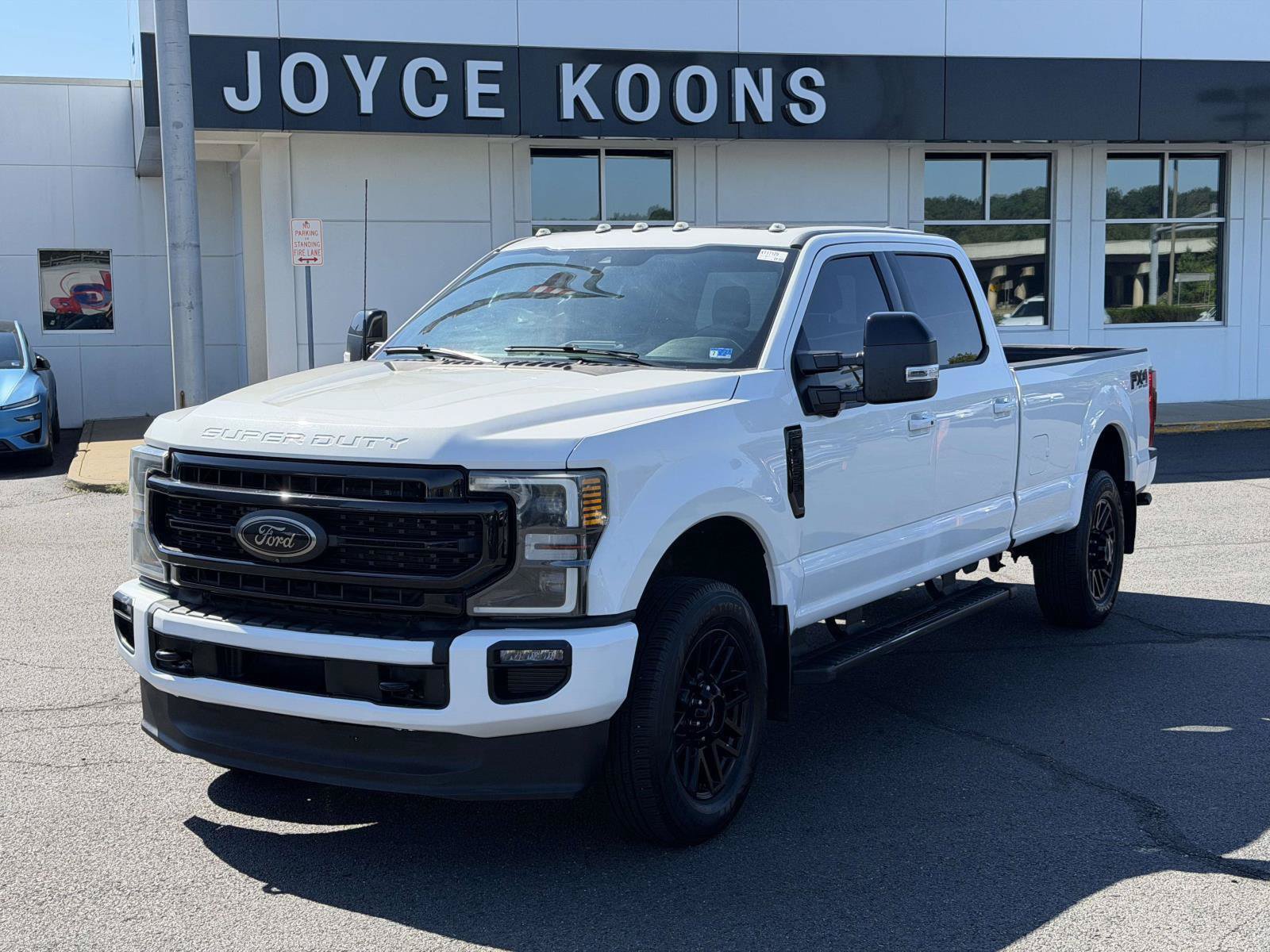Used 2022 Ford F250 Lariat w/ Black Appearance Package AWD/4WD image 4