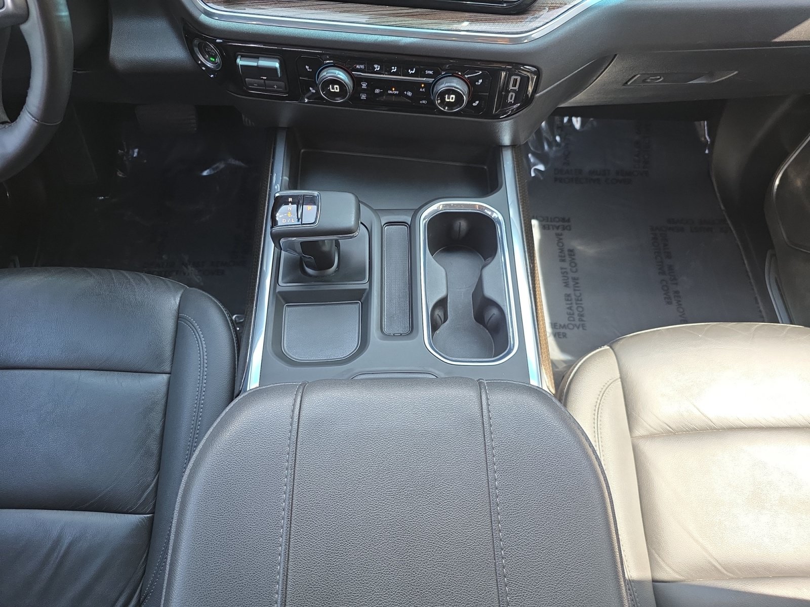 Used 2024 Chevrolet Silverado 1500 LT Trail Boss w/ LT Trail Boss Premium Package AWD/4WD image 14