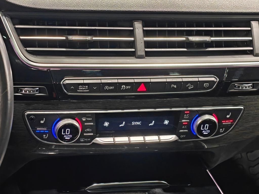 Used 2018 Audi Q7 3.0T Prestige w/ Prestige Package AWD/4WD image 9