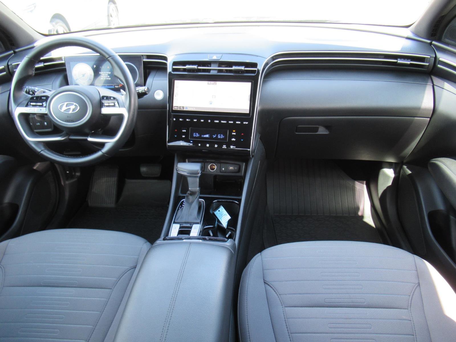Used 2023 Hyundai Santa Cruz SEL Premium w/ Cargo Package AWD/4WD image 13