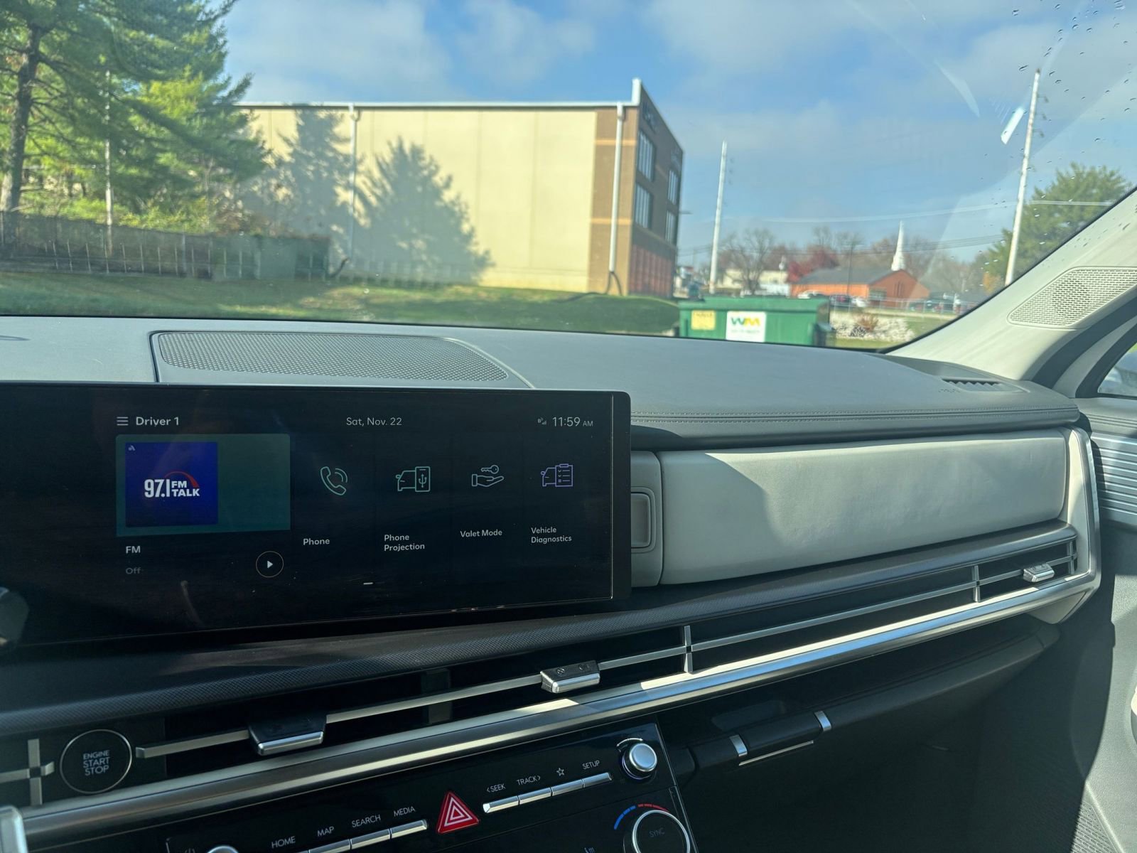 Used 2025 Hyundai Santa Fe SEL image 33