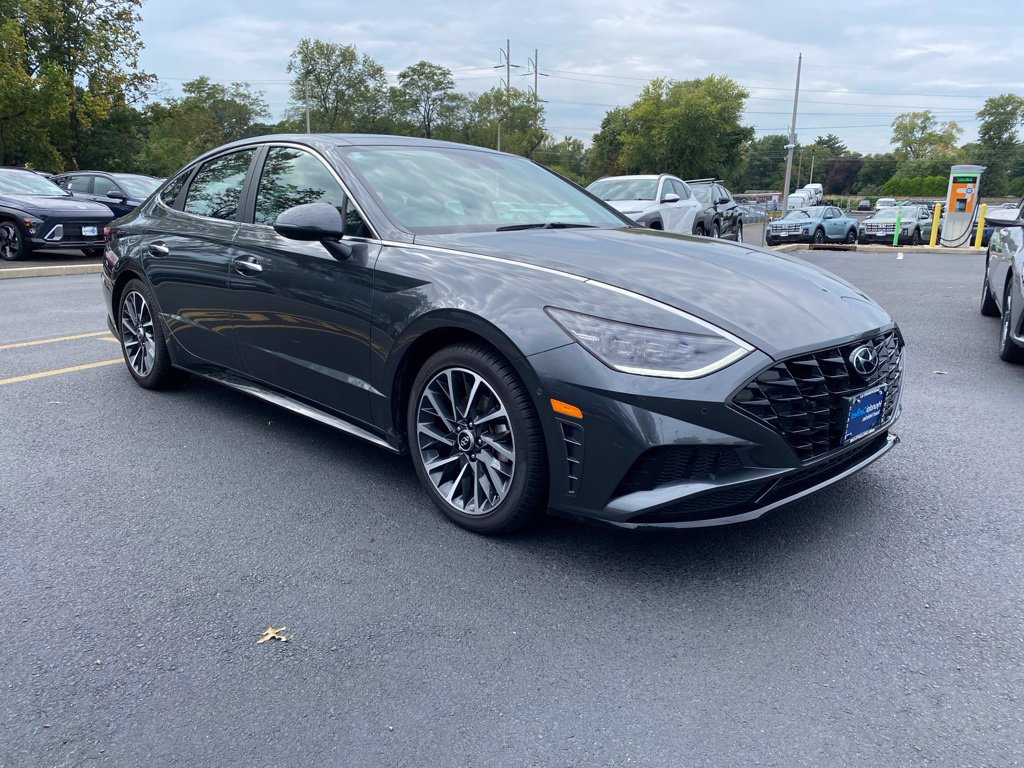 Certified 2023 Hyundai Sonata Limited FWD image 1