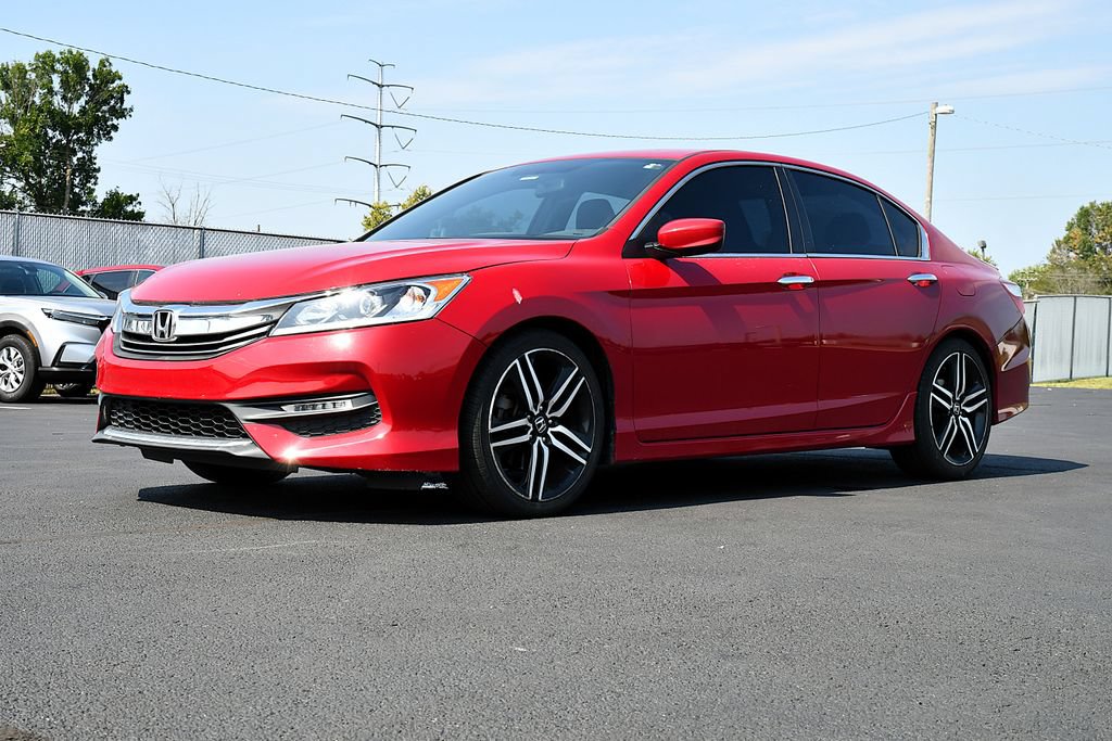 Used 2016 Honda Accord Sport image 3