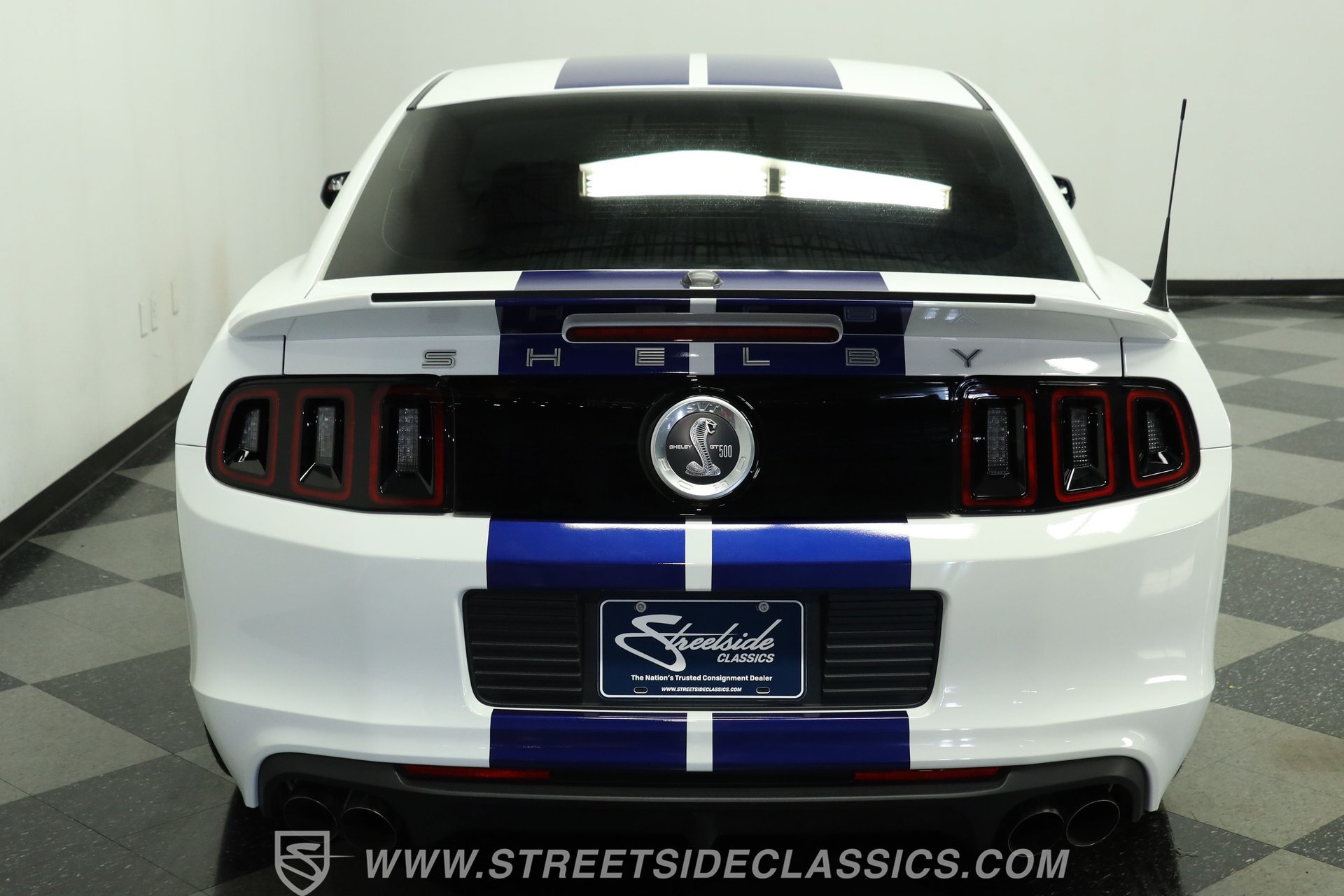 Used 2014 Ford Mustang Shelby GT500 RWD image 9