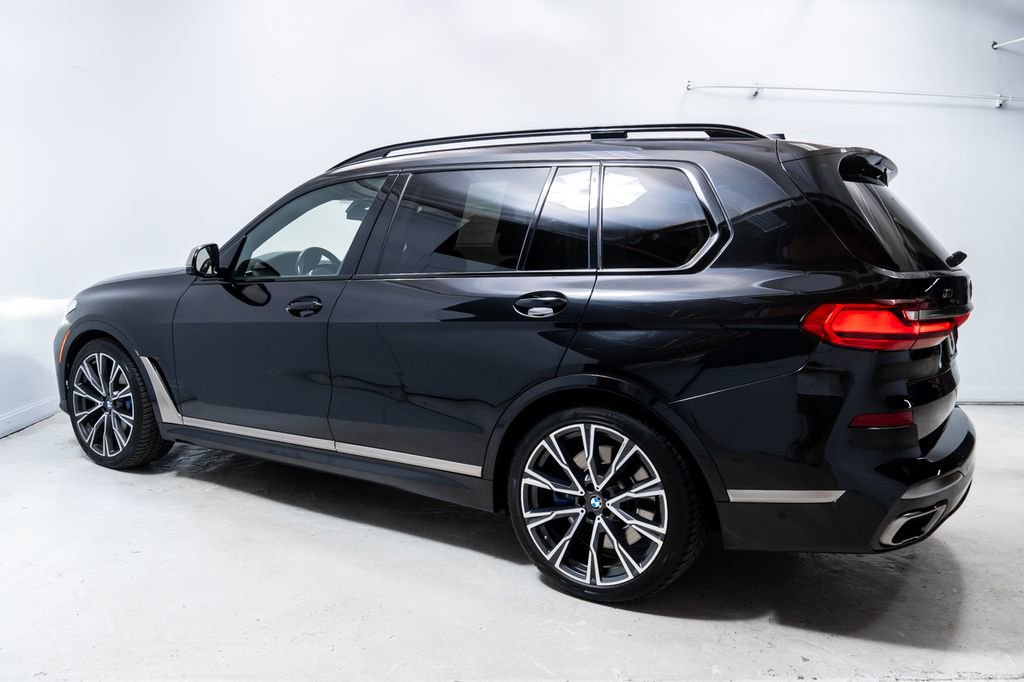 Used 2022 BMW X7 M50i w/ Executive Package AWD/4WD image 2
