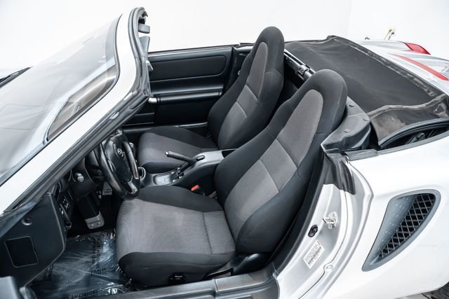 Used 2000 Toyota MR2 with 62,701 Original Miles image 17