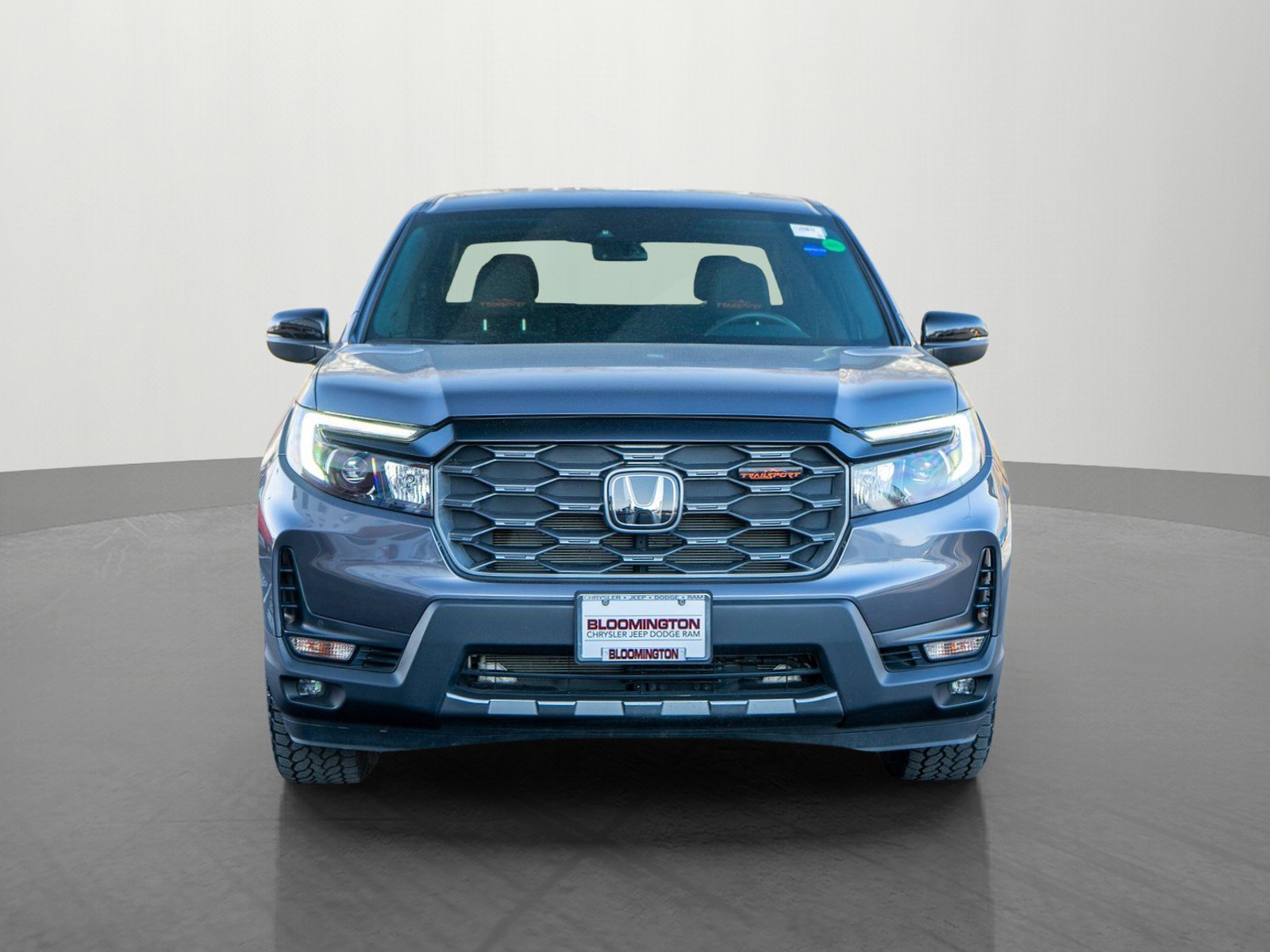 Used 2025 Honda Ridgeline TrailSport image 2