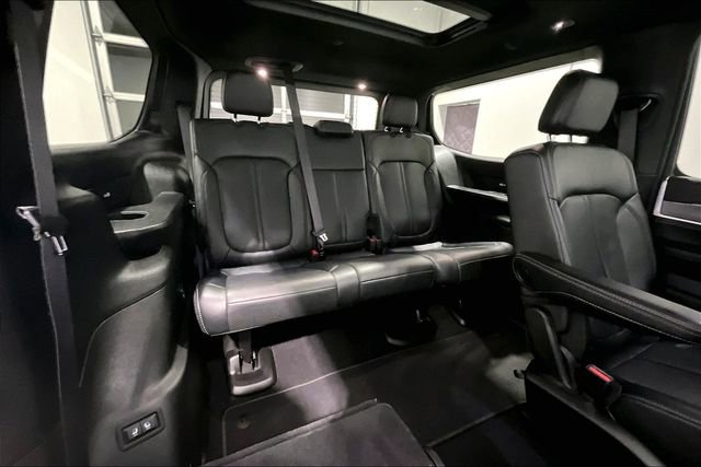 Used 2024 Jeep Wagoneer Series II image 27