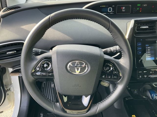 Used 2019 Toyota Prius XLE image 17