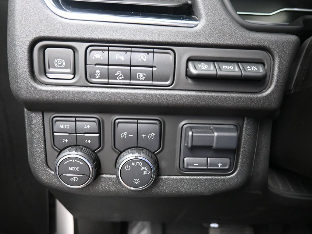 Used 2023 Chevrolet Suburban High Country w/ Max Trailering Package AWD/4WD image 16