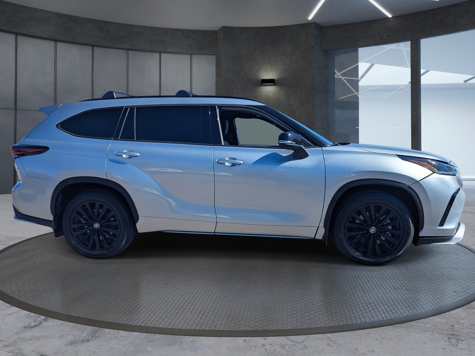 Used 2024 Toyota Highlander XSE image 7