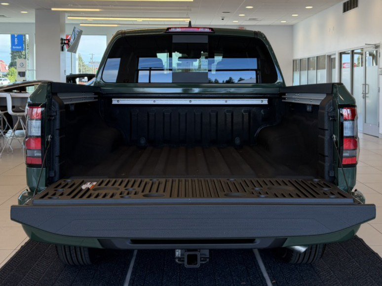 New 2027 Nissan Frontier SV w/ SV Convenience Package AWD/4WD image 9