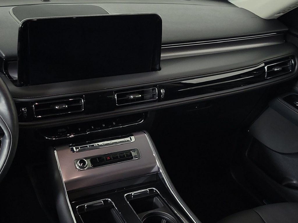 New 2026 Lincoln Aviator 2WD image 12