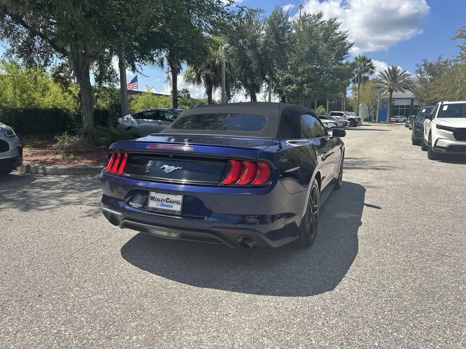 Used 2020 Ford Mustang Premium RWD image 5
