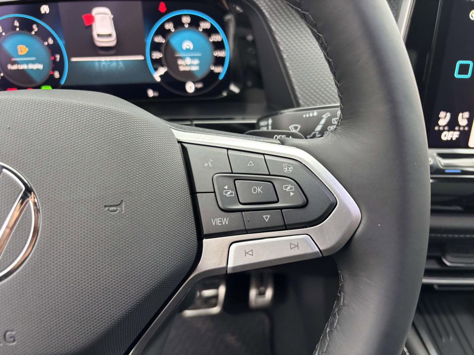 New 2026 Volkswagen Atlas Cross Sport SEL Premium R-Line AWD/4WD image 18