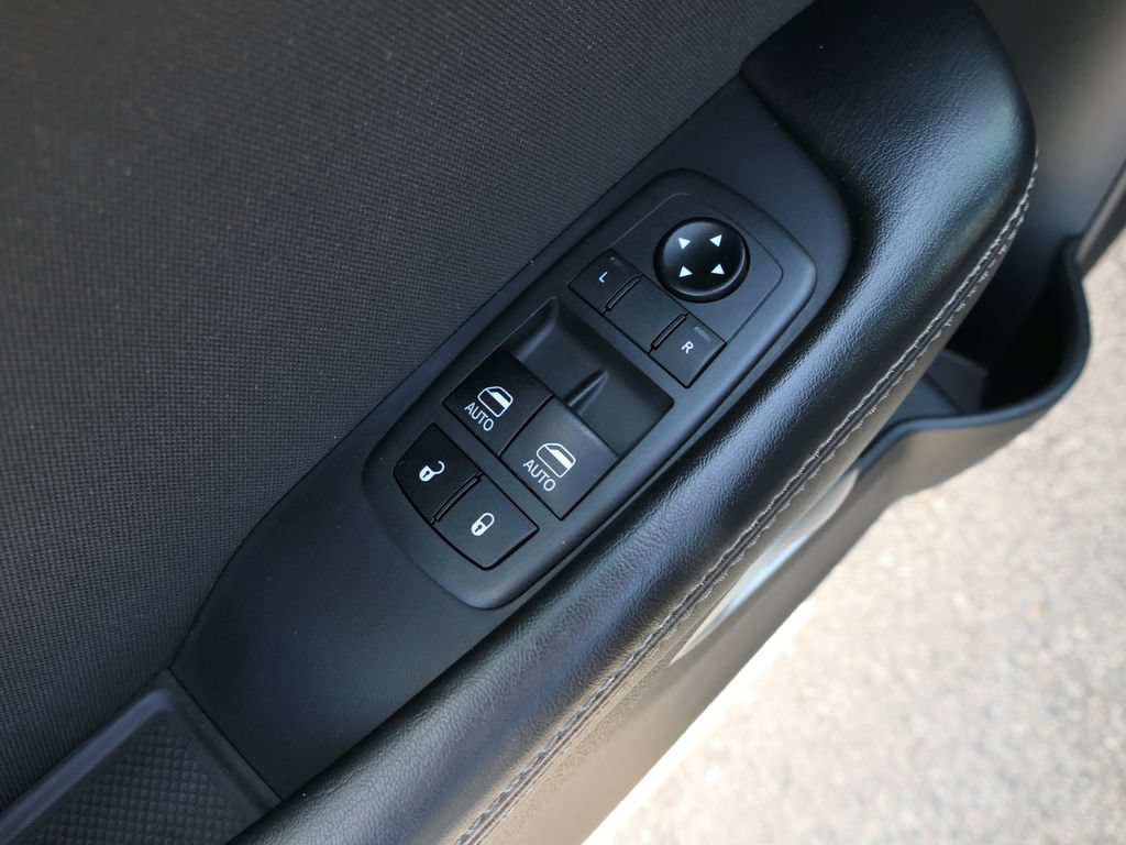 Used 2020 Dodge Challenger R/T Scat Pack RWD image 12