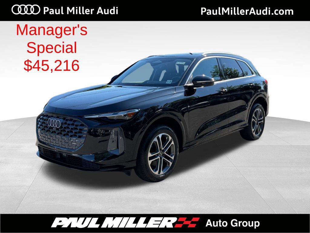 Used 2025 Audi Q5 Premium w/ Convenience Package