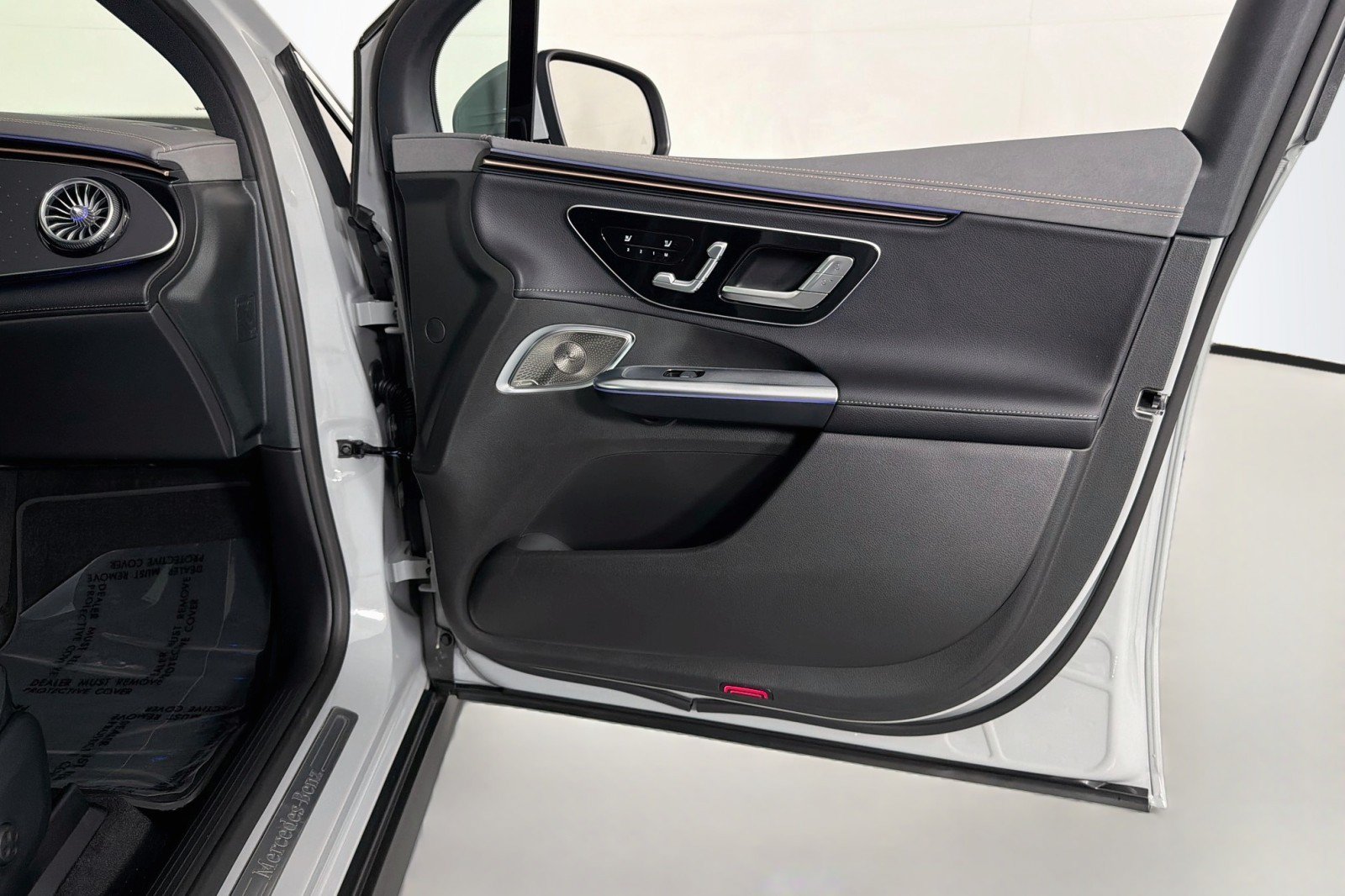 New 2027 Mercedes-Benz EQE 320+ SUV image 22