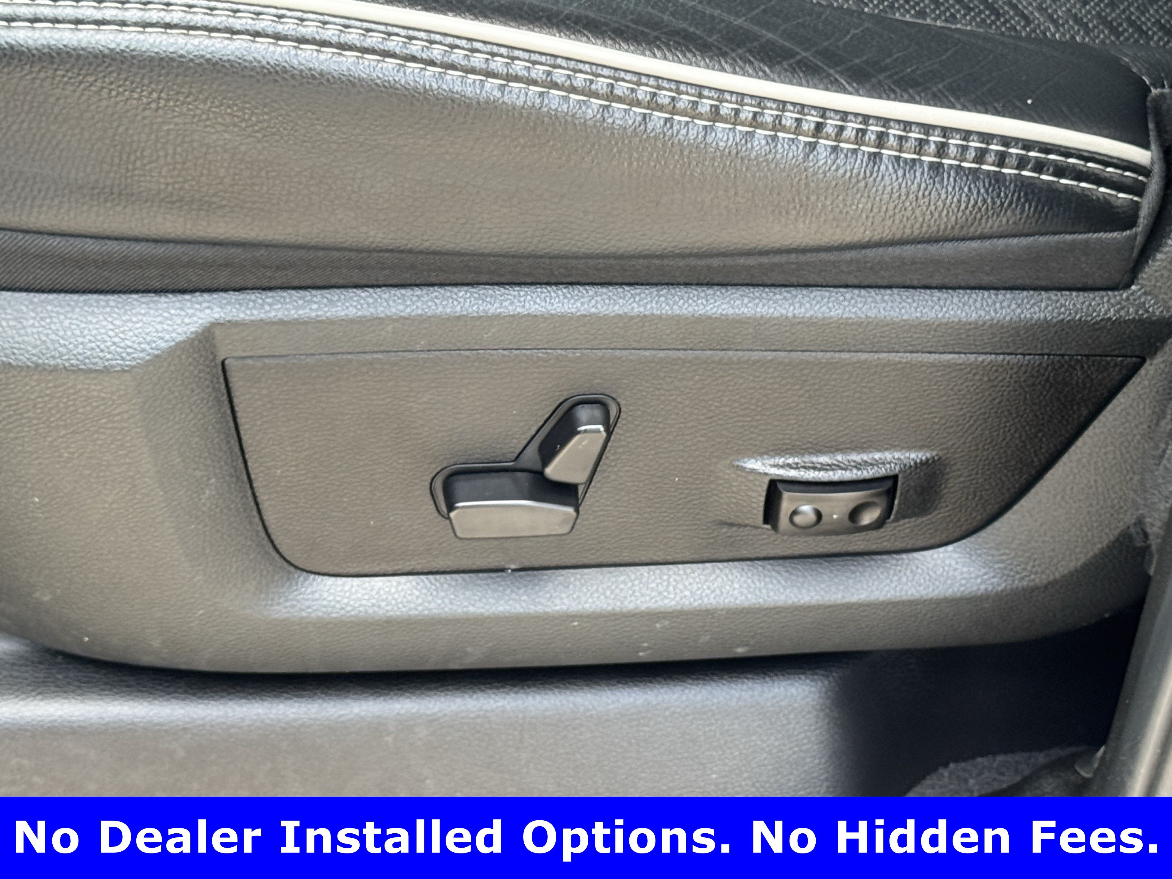 Used 2025 RAM 2500 Laramie AWD/4WD image 25