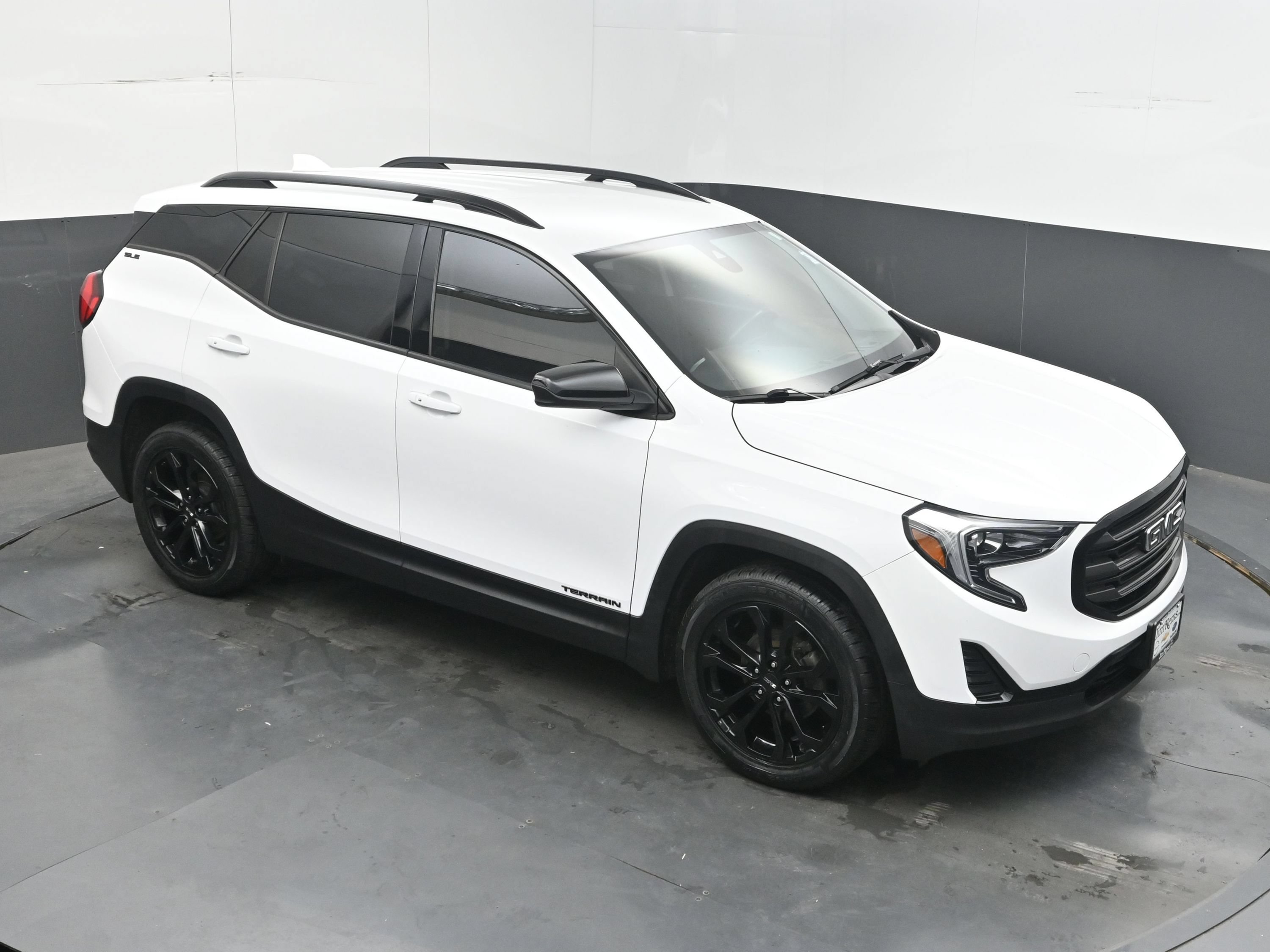 Used 2020 GMC Terrain SLE w/ Driver Convenience Package FWD image 29